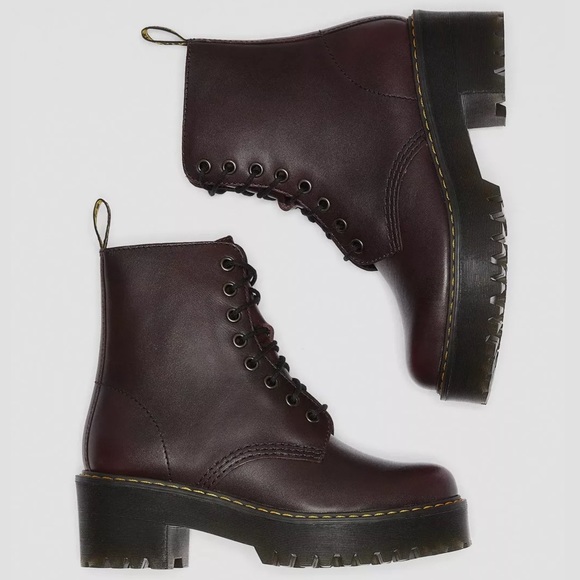 Dr. Martens SHRIVER HI WOMEN'S VINTAGE LEATHER HEELED BOOTS - Size 9 - Picture 1 of 5